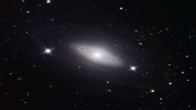 галактика NGC 1222