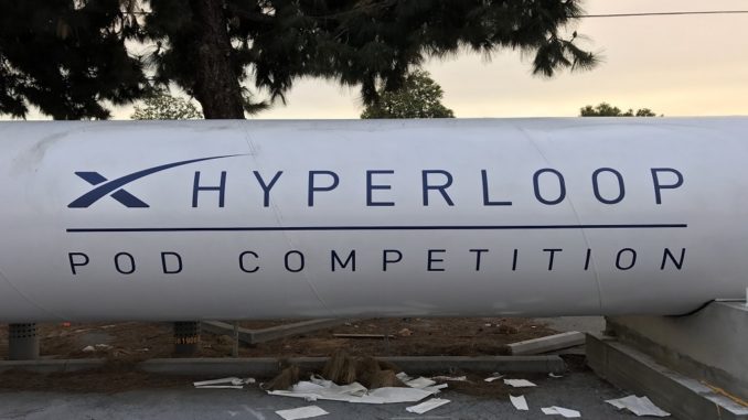 Фінал конкурсу Hyperloop Pod Competition - три учасники, три переможця