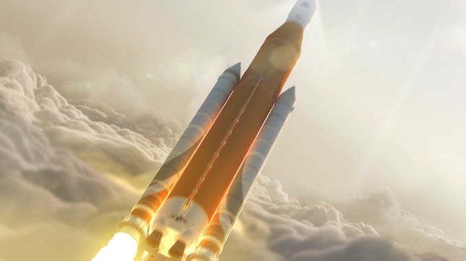 NASA може відправити людей у ​​космос першим «рейсом» SLS