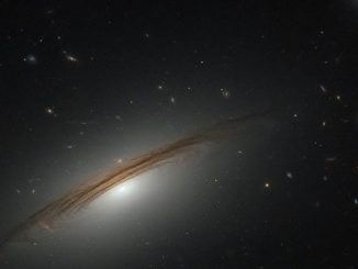 Фото дня: галактичний гібрид від «Хаббл»