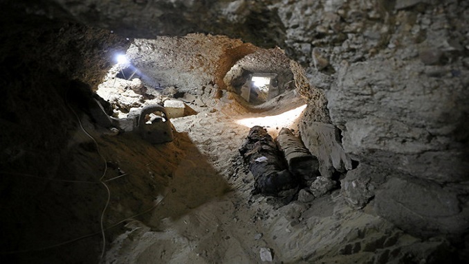 У Єгипті археологи виявили 17 мумій