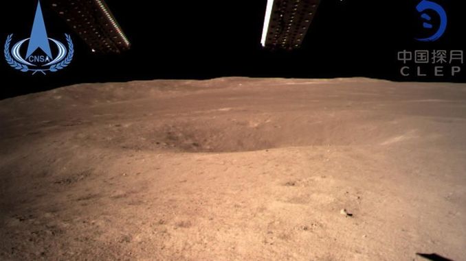 Чан'е-4 здійснив першу в історії успішну посадку на зворотний бік Місяця
